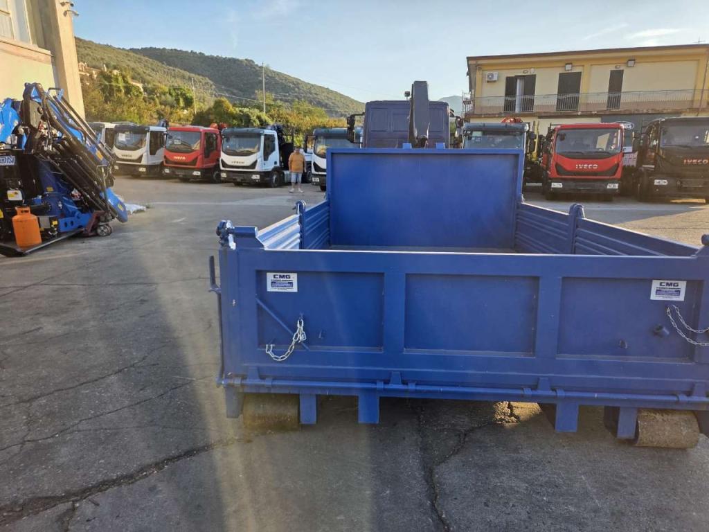 Iveco EUROCARGO CUBE 120-220 Foto 3