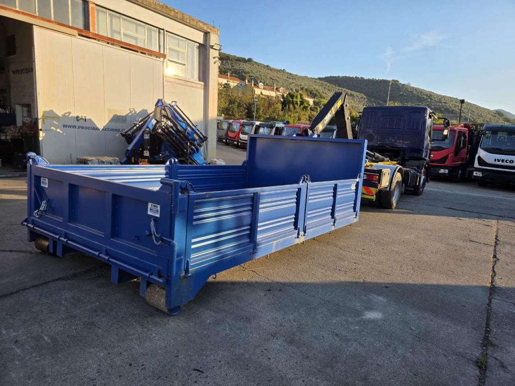 Iveco EUROCARGO CUBE 120-220 Foto 5