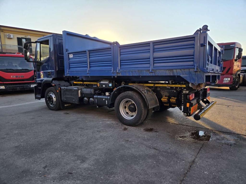Iveco EUROCARGO CUBE 120-220 Foto 9