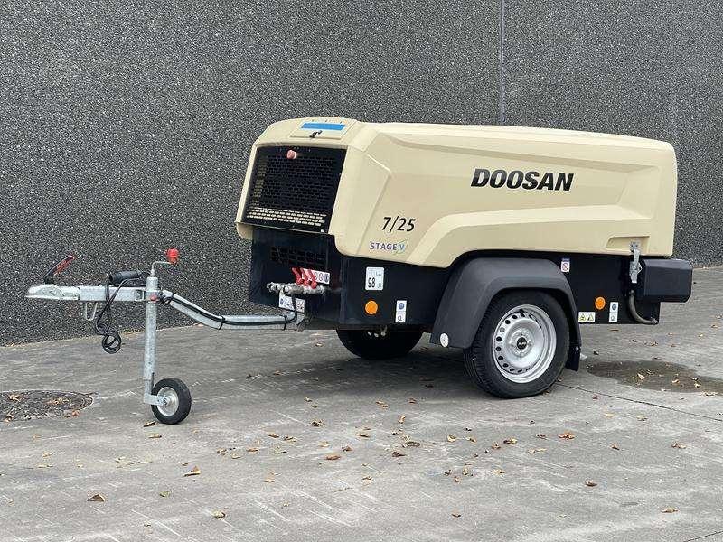 Doosan 7/25 - G - N Foto 1