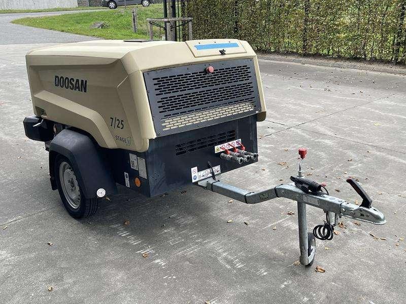 Doosan 7/25 - G - N Foto 3