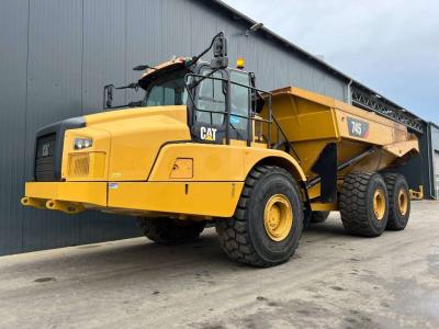 Caterpillar 745