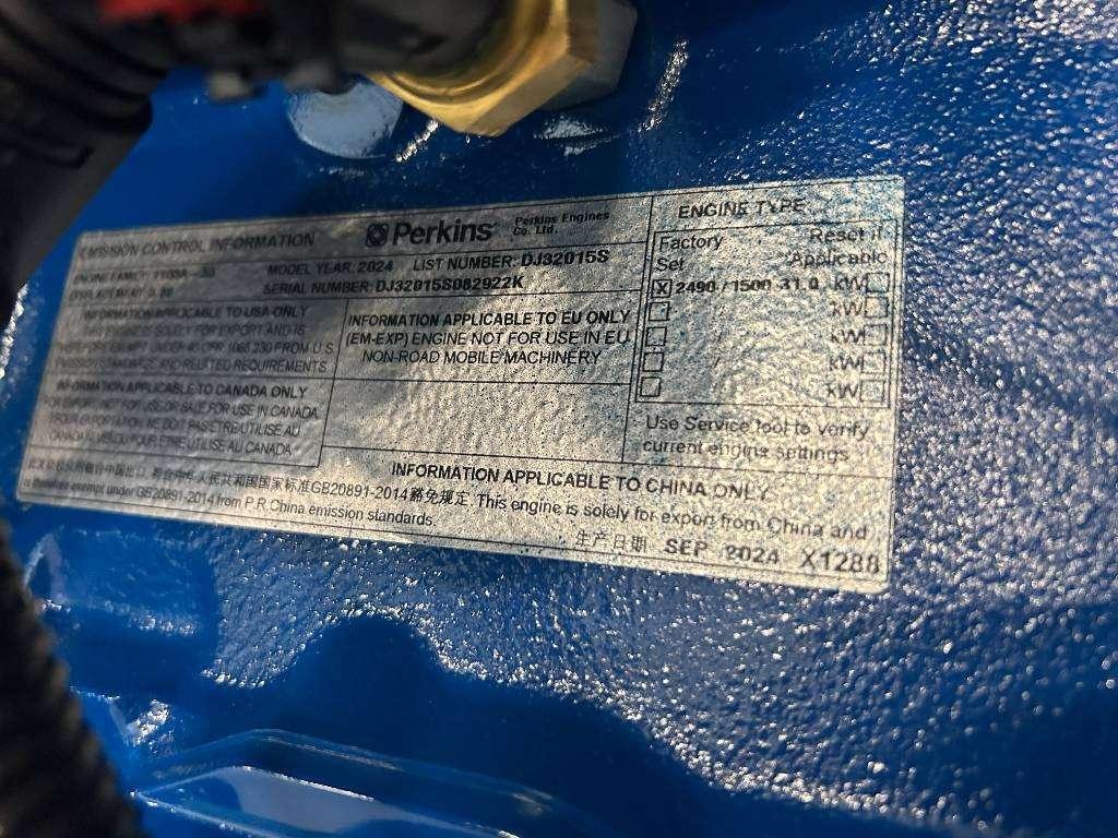 FG Wilson P33-3 - 33 kVA Open Genset - DPX-16003-O Foto 12