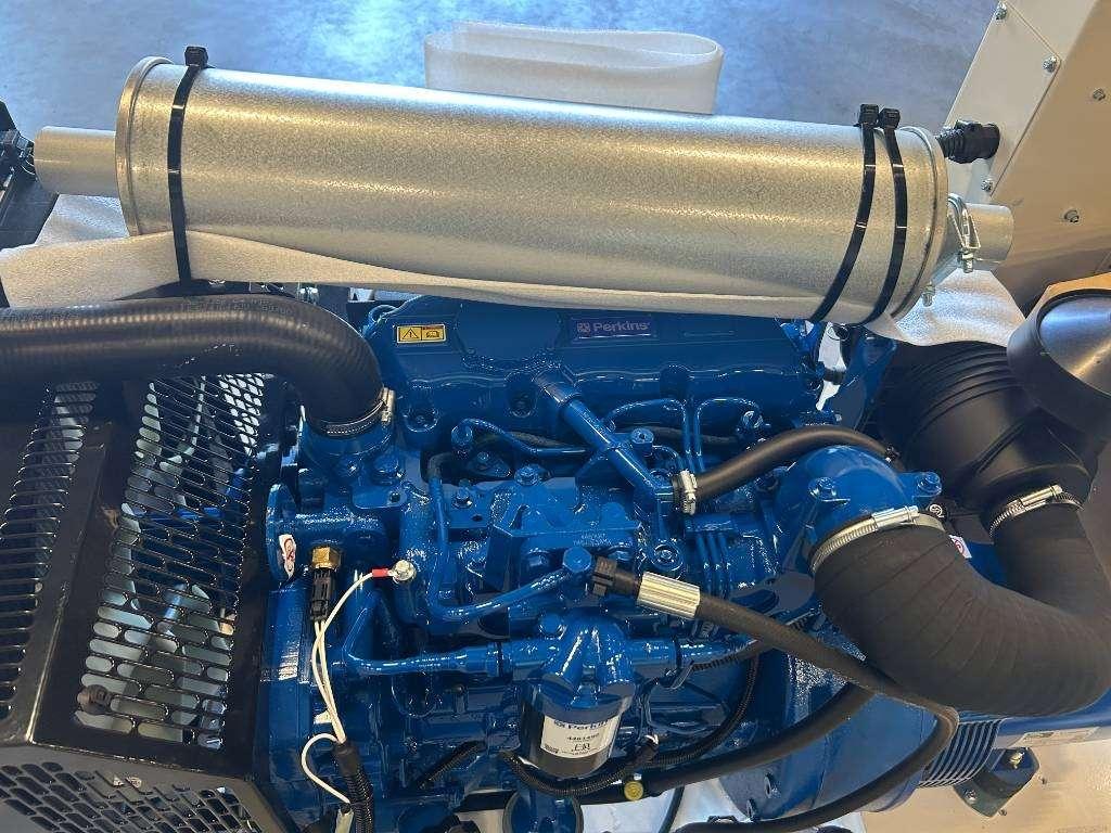 FG Wilson P33-3 - 33 kVA Open Genset - DPX-16003-O Foto 19