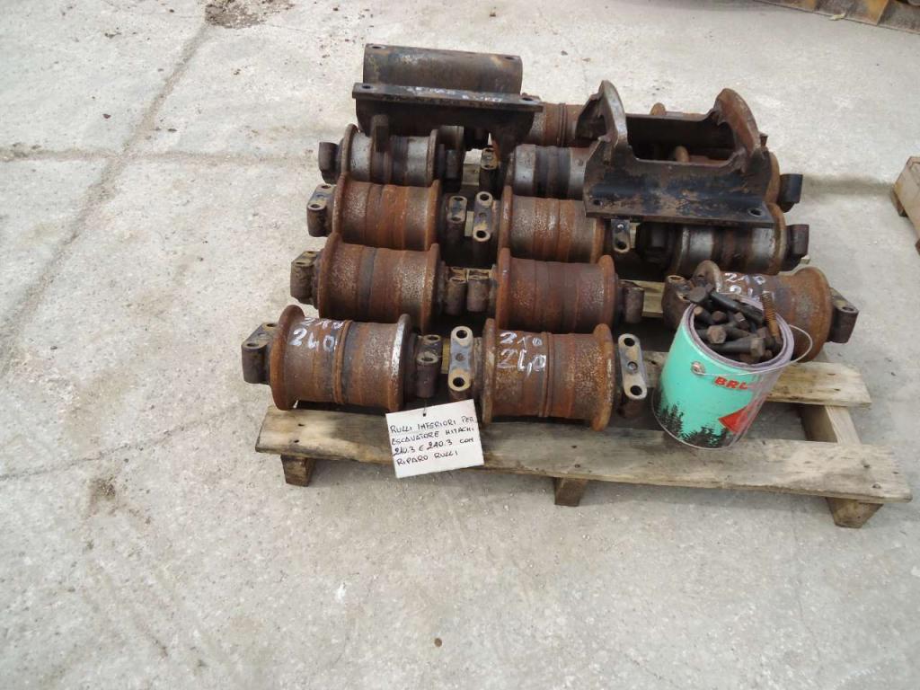 Rulli inferiori per Hitachi ZX210.3-ZX240.3 Foto 2