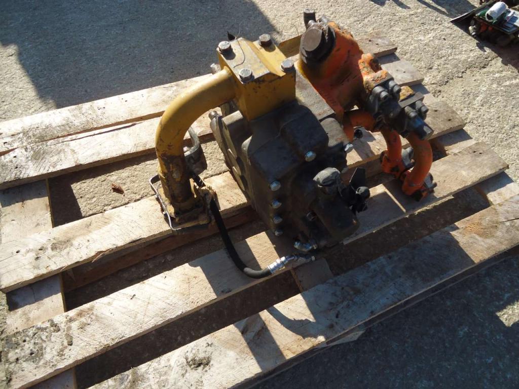 Distributore idraulico per Fiat Hitachi FR220 Foto 5