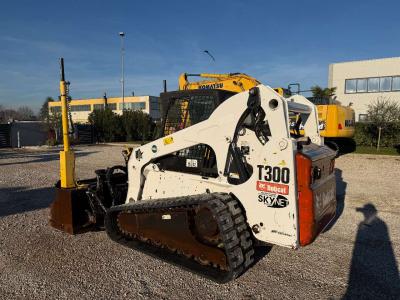 Bobcat T300