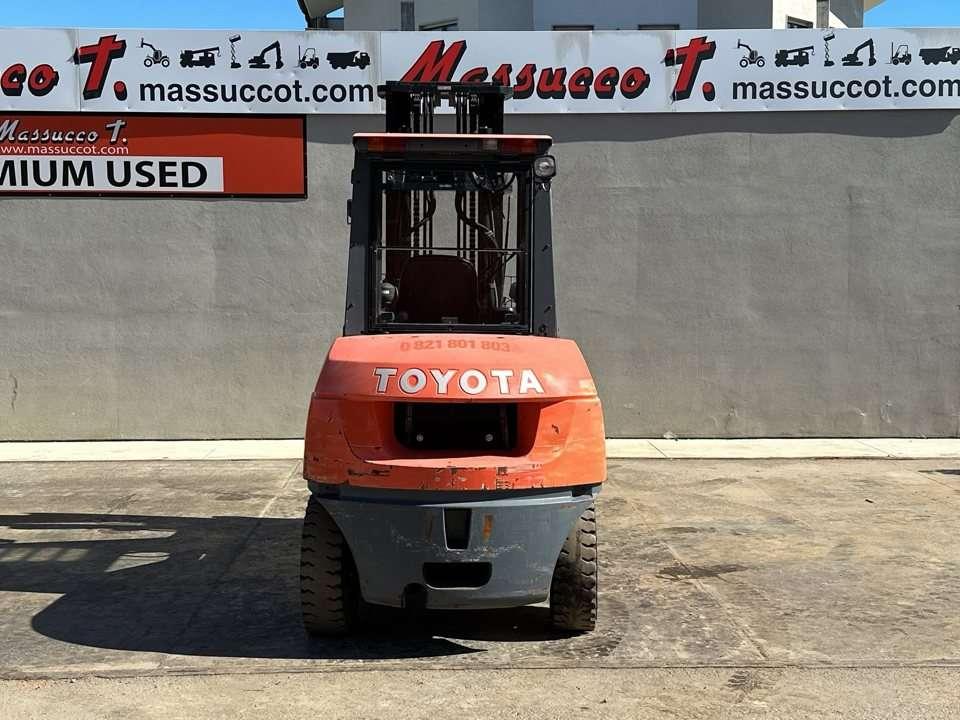 Toyota 42-7FDA50 Foto 16