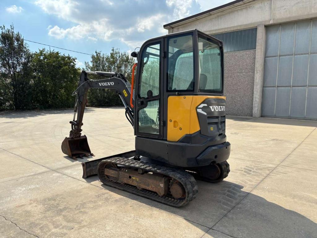 Volvo EC 27D Foto 2