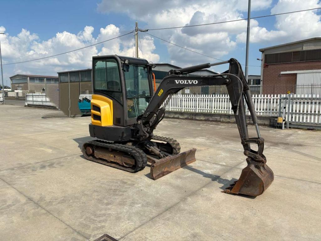 Volvo EC 27D Foto 4