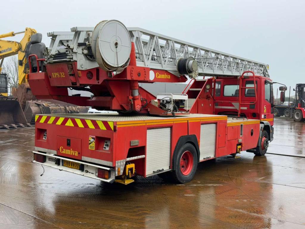 Iveco 130E23 4x2 Firetruck Foto 7