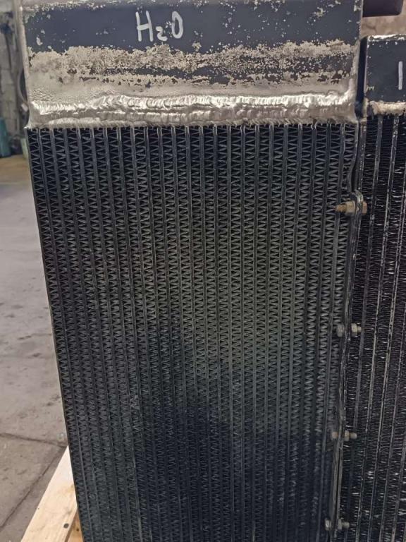 Radiatore acqua olio per Liebherr L 512 Foto 3