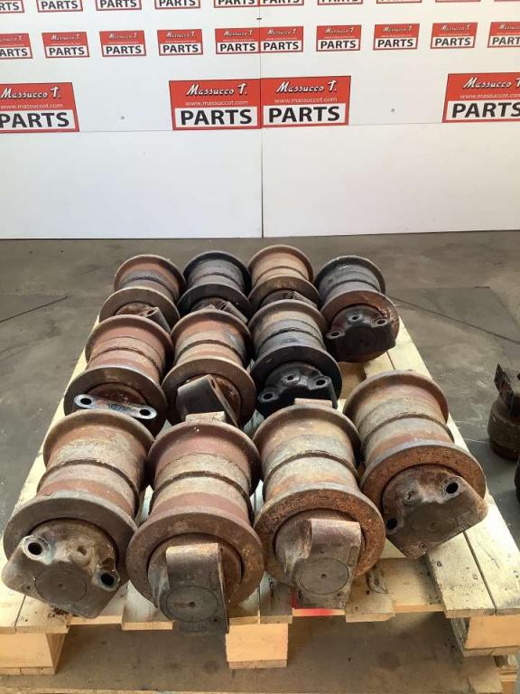 Rulli inferiori per Hitachi ZX160LC Foto 1
