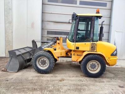 Volvo L30B in vendita da Bettiga Attrezzature Edili Srl