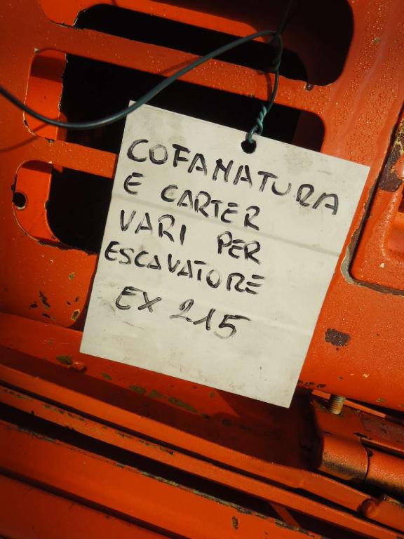 Cofanatura e carter carrozzeria per Fiat Hitachi EX215 Foto 6