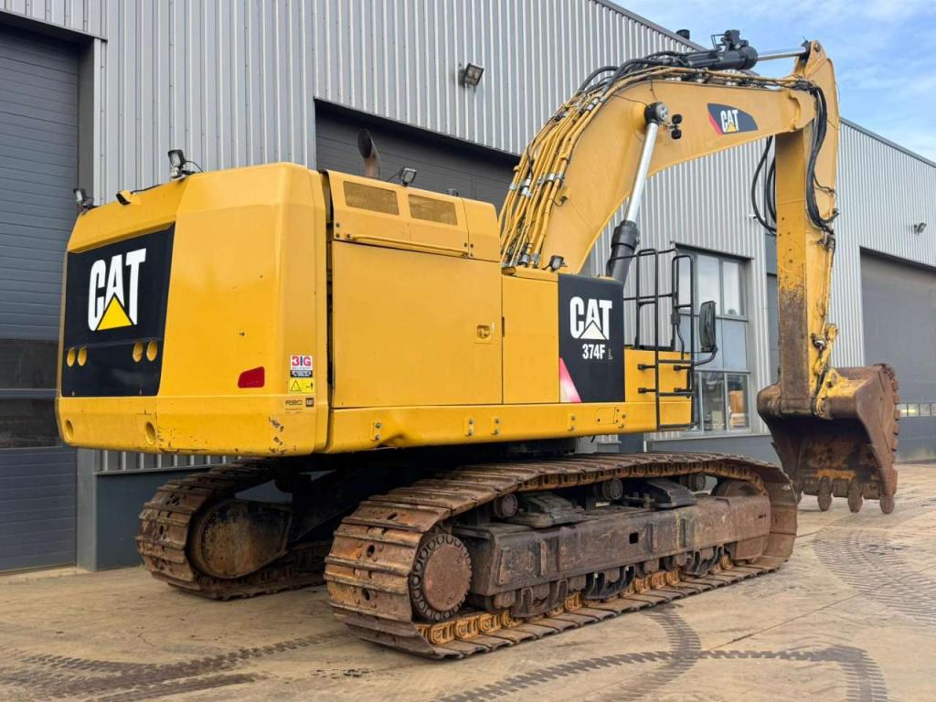 Caterpillar 374FL Foto 6