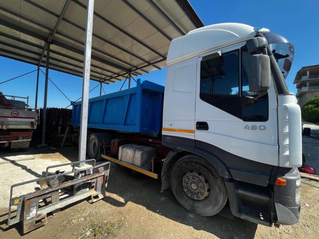 Iveco 480 Foto 2