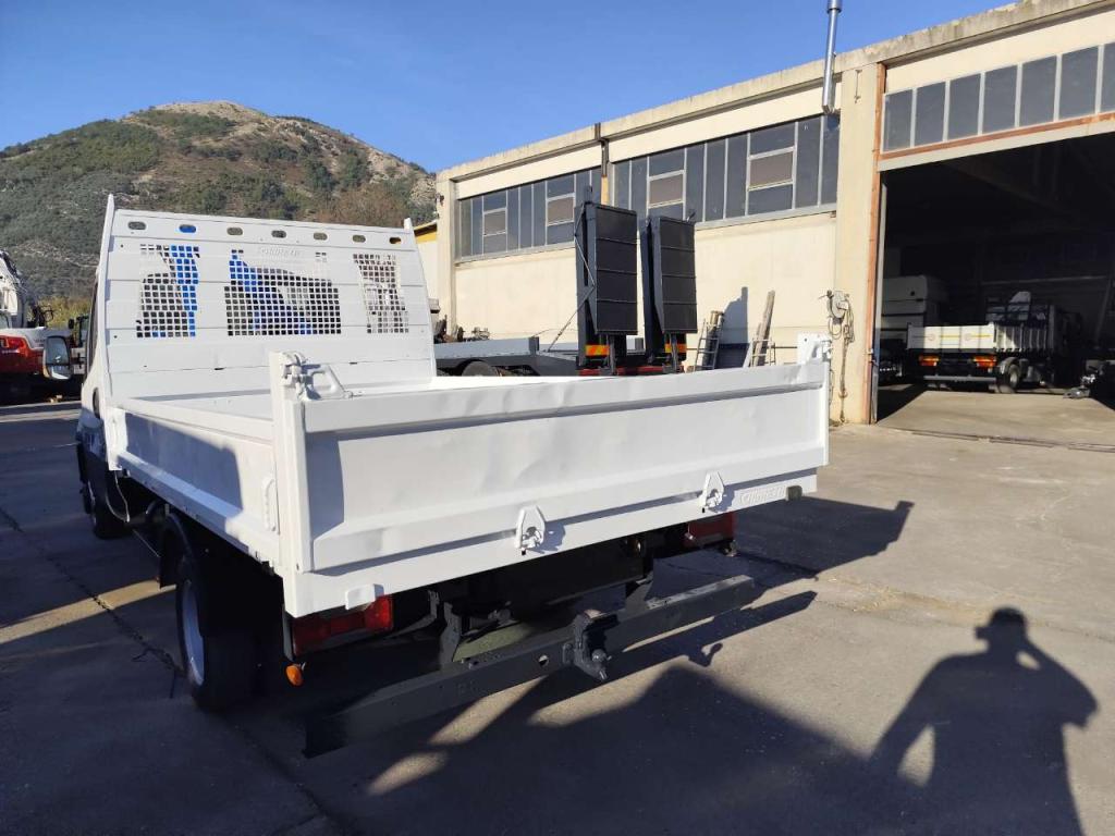Iveco DAILY 35-150 Foto 10