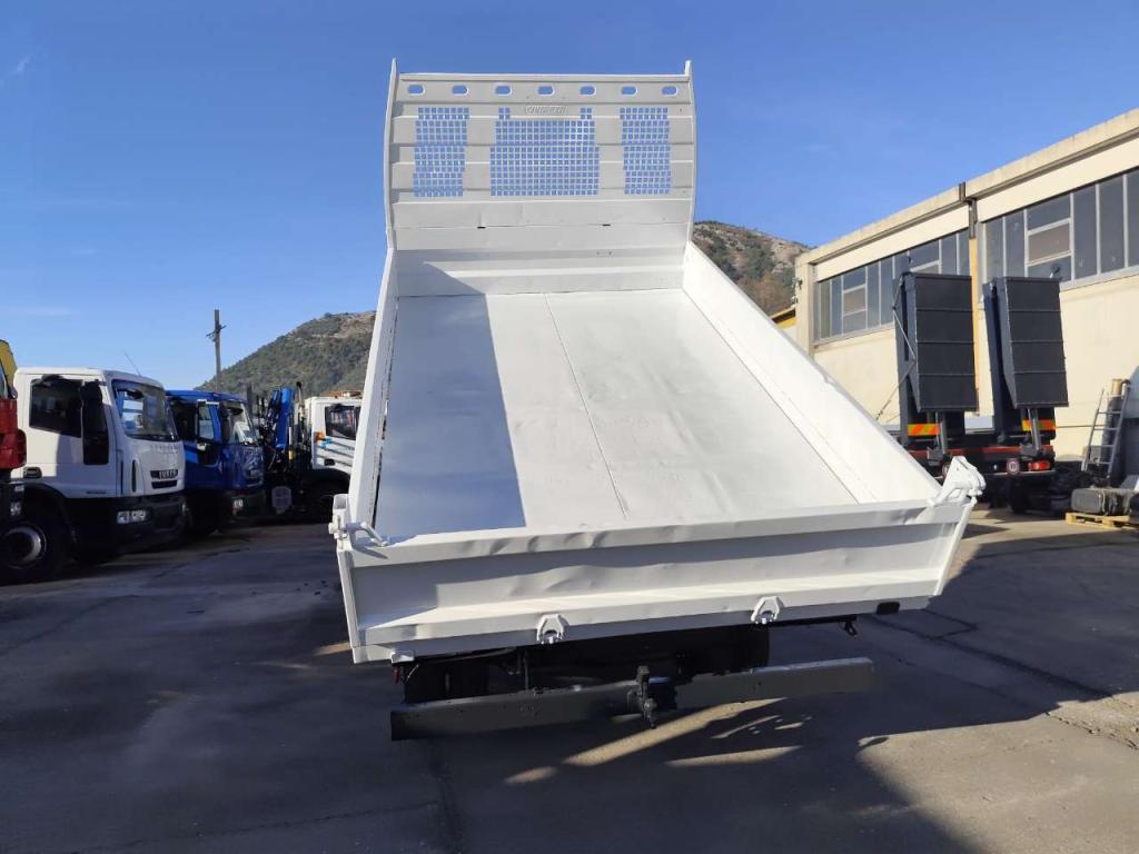 Iveco DAILY 35-150 Foto 23