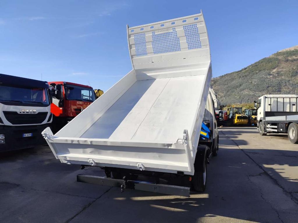 Iveco DAILY 35-150 Foto 26