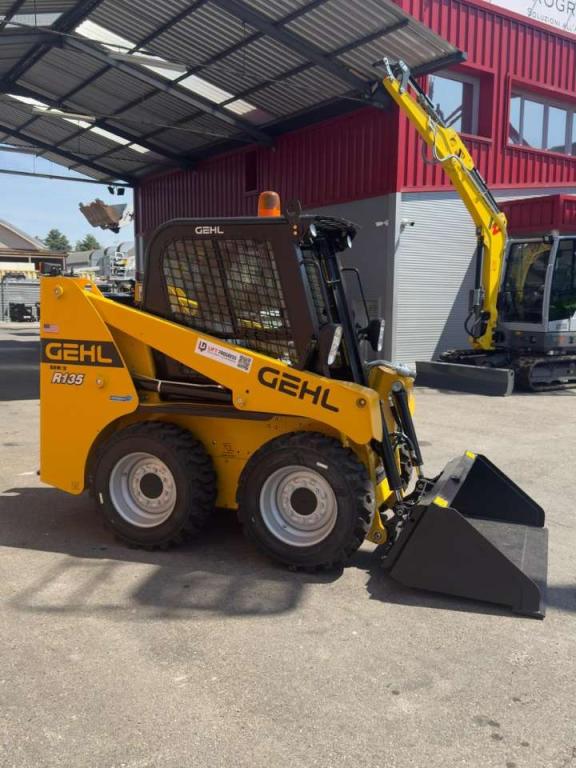 Gehl R135 Foto 12