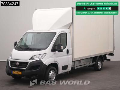 Fiat Ducato 130pk Laadklep Bakwagen LED Airco Cruise Camera APK 05-2027 Euro6 Meubelbak Koffer Airco Cru in vendita da BAS World B.V.