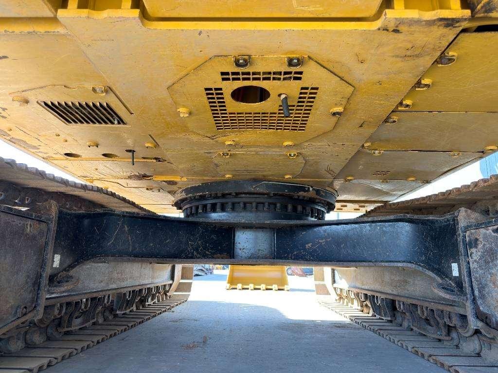Caterpillar 330 07B Foto 9