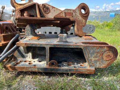 S3 for 35-43 ton excavators Attachment plate in vendita da Balavto