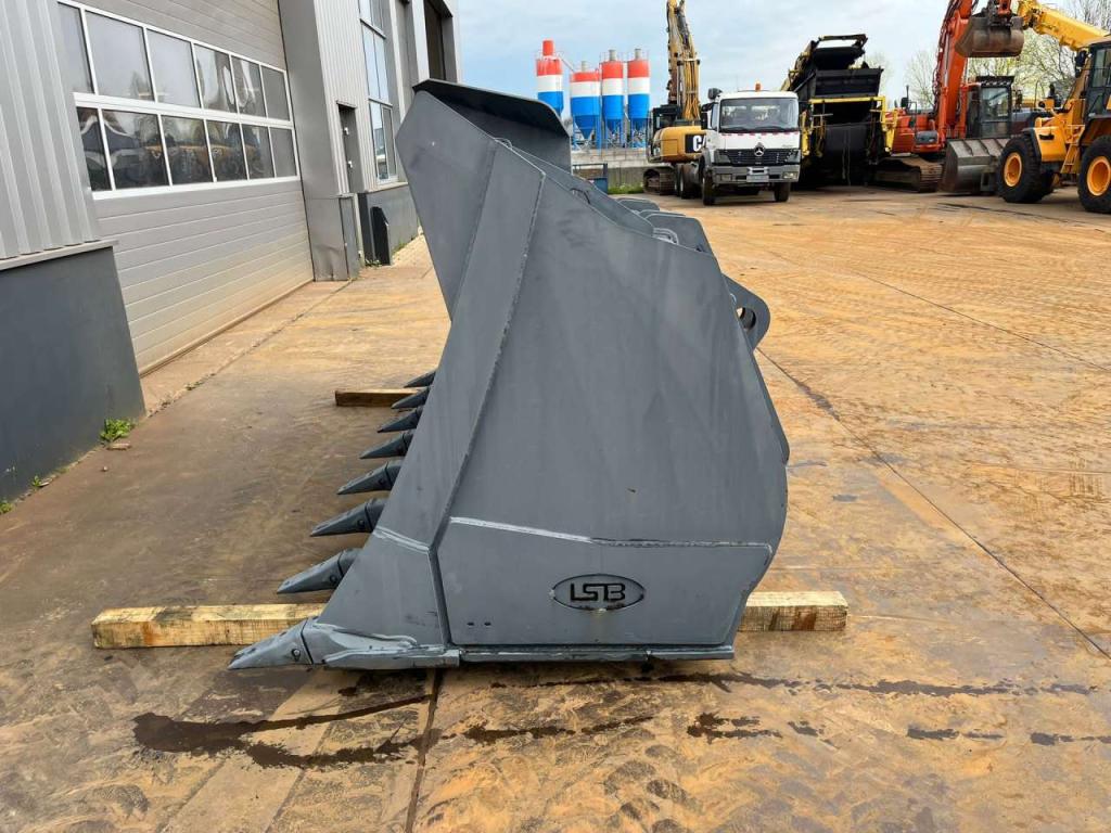 Doosan DL450-3 bucket 4700 l Foto 2