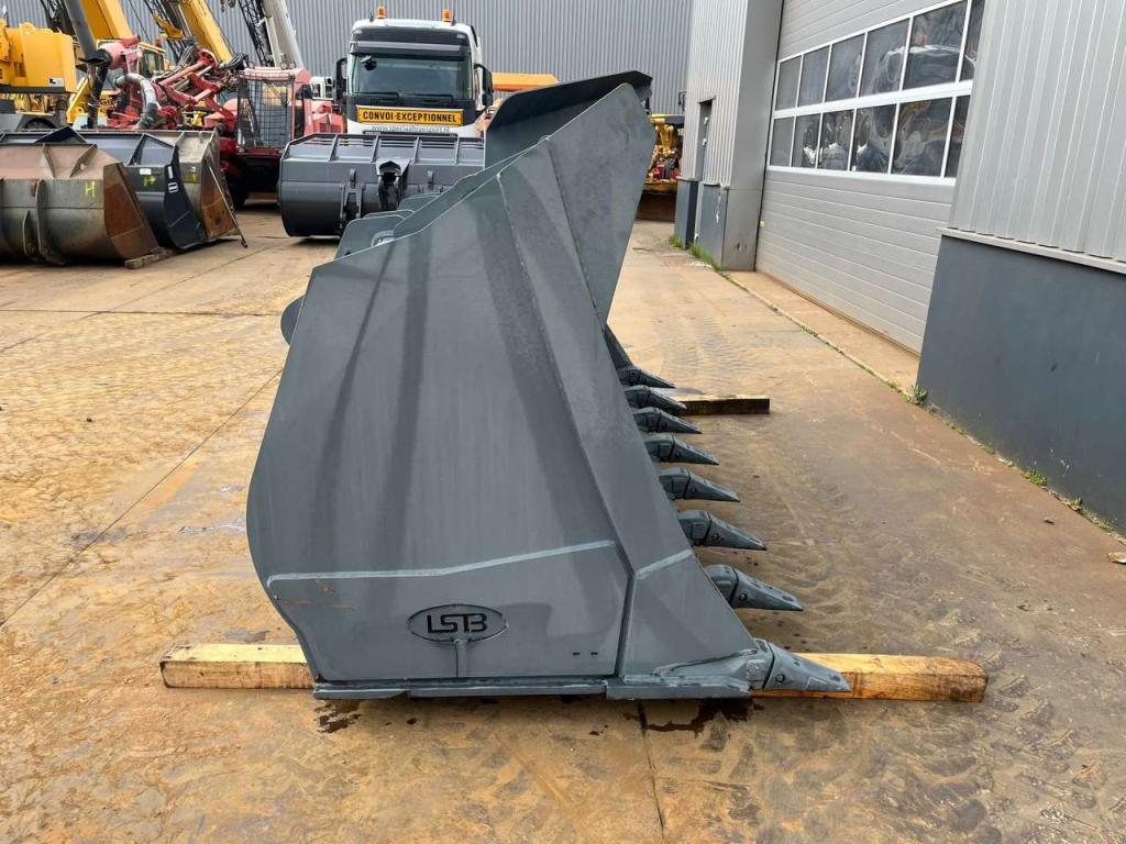 Doosan DL450-3 bucket 4700 l Foto 6