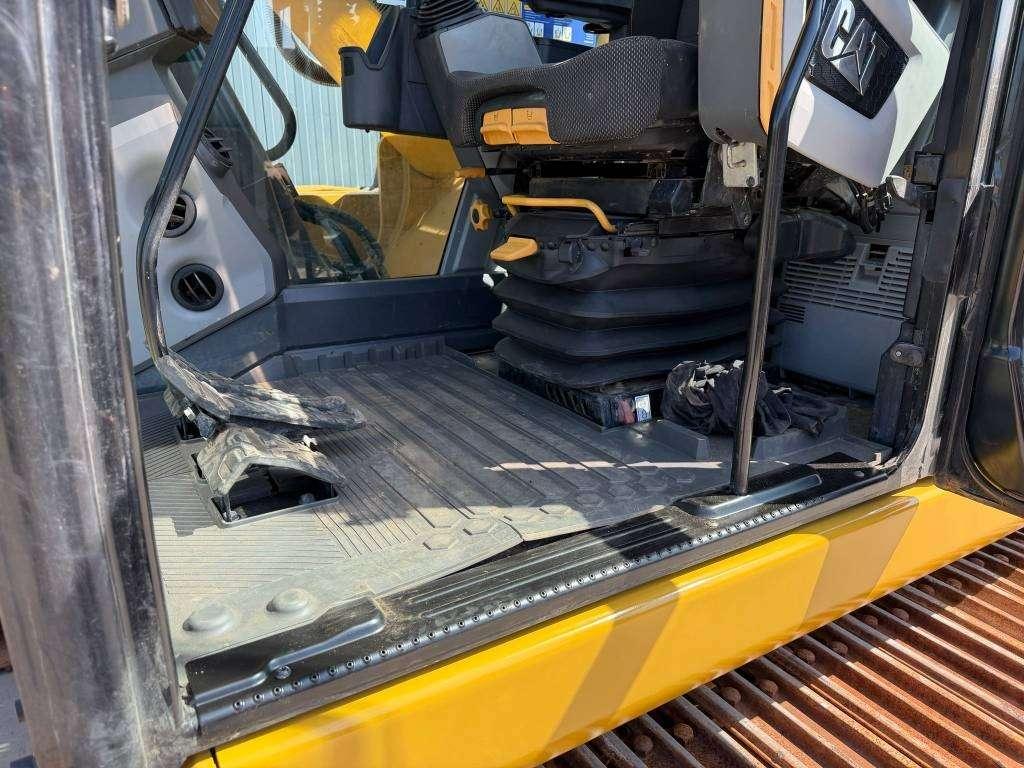 Caterpillar 320 07B Foto 21