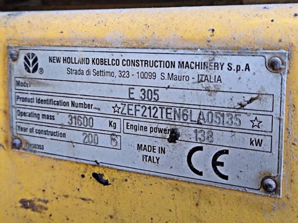 New Holland E305B Foto 8