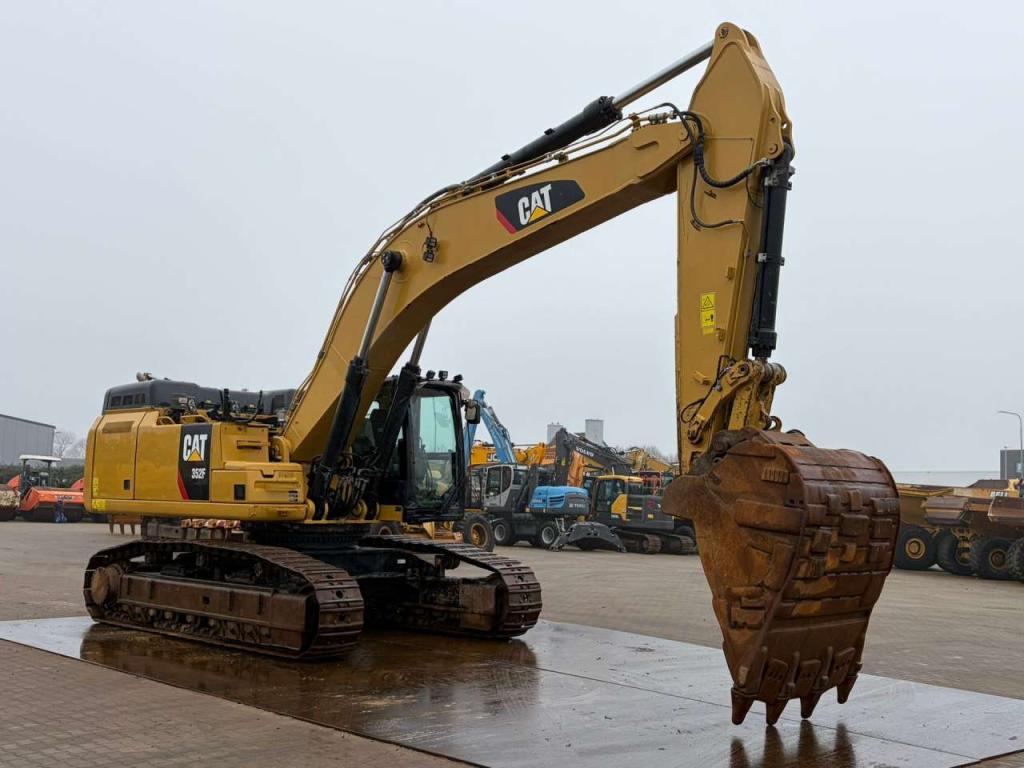 Caterpillar 352F Foto 7