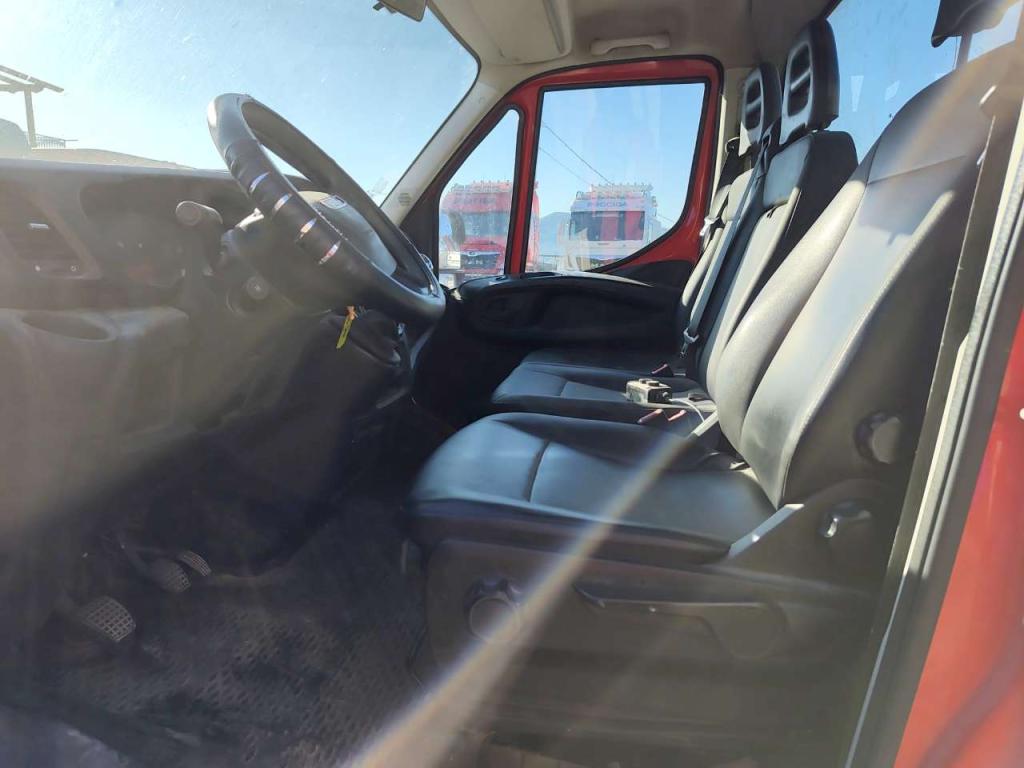 Iveco DAILY 35-130 Foto 18