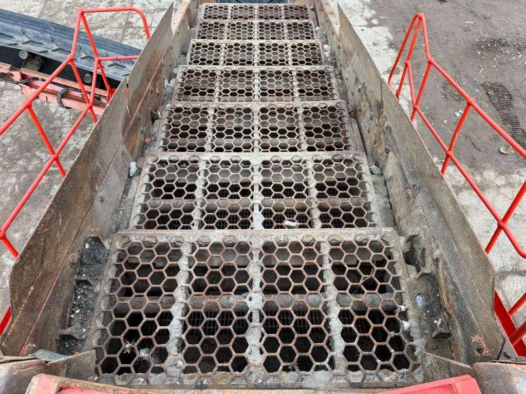 Terex Finlay 883 - Deutz Engine / 2 Side Conveyor Foto 20