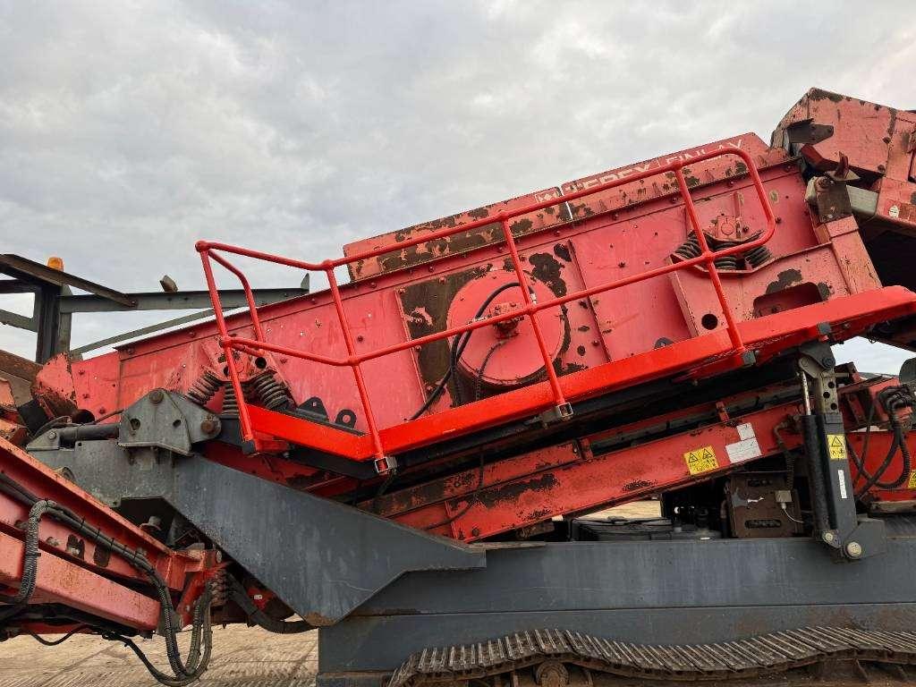 Terex Finlay 883 - Deutz Engine / 2 Side Conveyor Foto 27