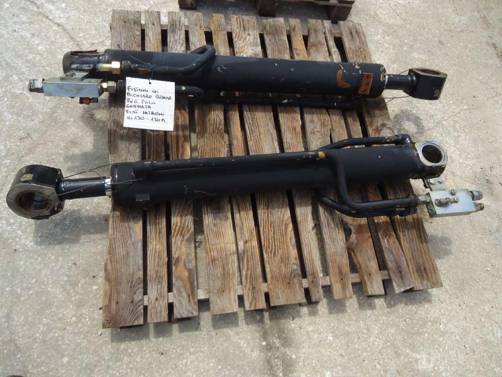 Pistone rotazione benna per Fiat Hitachi W130-130PL Foto 1