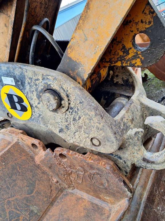 UNI80 for 20-25 ton excavators Attacco rapido idraulico Foto 2