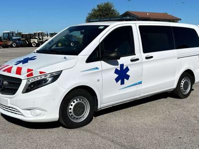 Mercedes-Benz Vito 114CDI AMBULANCE in vendita da MASSUCCO T. Srl