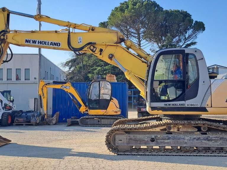 New Holland E265 Foto 2