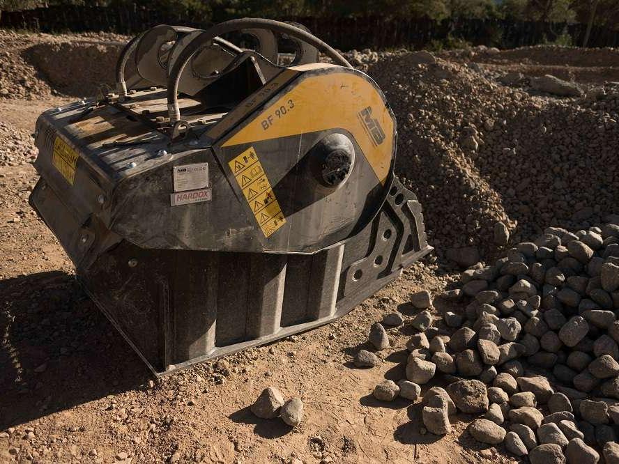MB CRUSHER BF90.3 S4 Foto 1