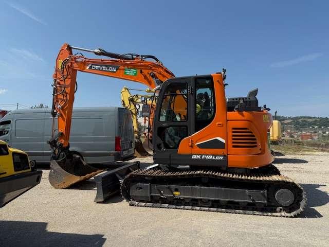 Develon DX140LCR-7 Foto 1