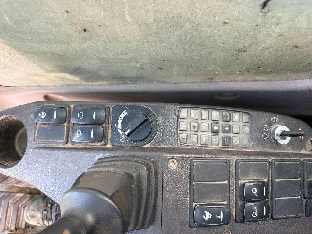Volvo EC290EL - Quick Coupler / Hammer Lines / Auto Lube Foto 10