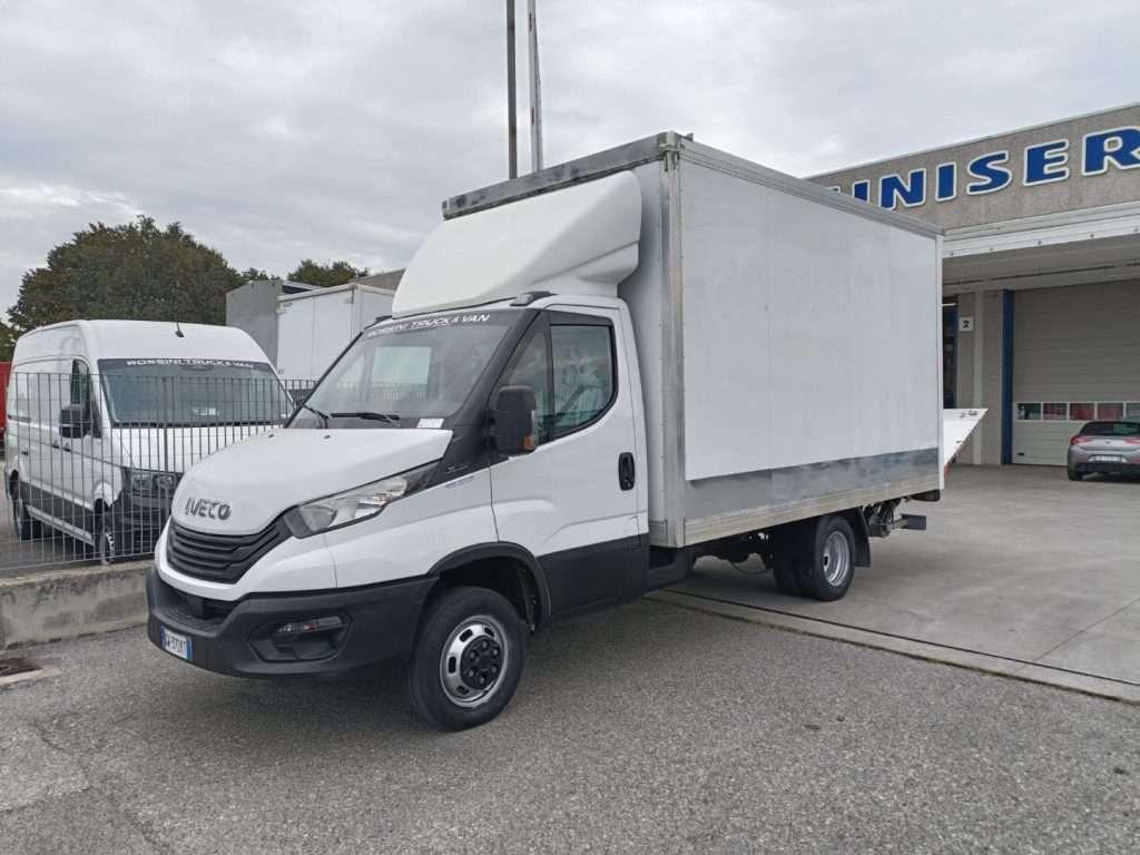 Iveco Daily Foto 4