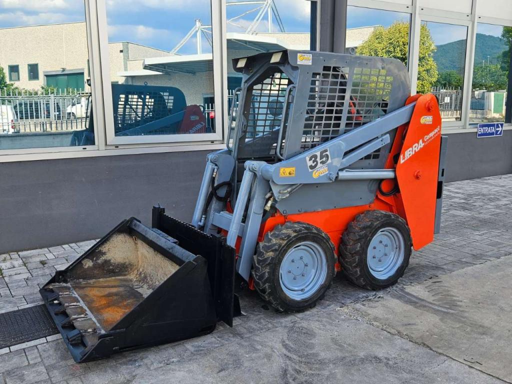 Libra 635 Foto 3