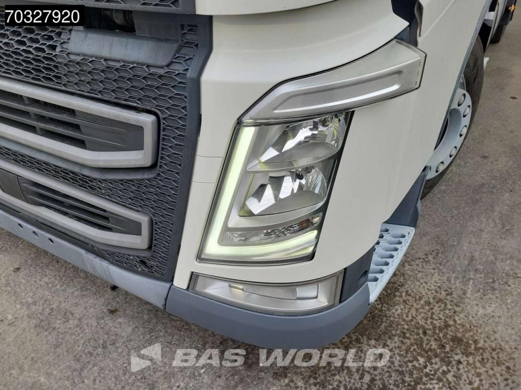 Volvo FH 460 4X2 Mega 2x Tanks Standklima Hebesattel Foto 9