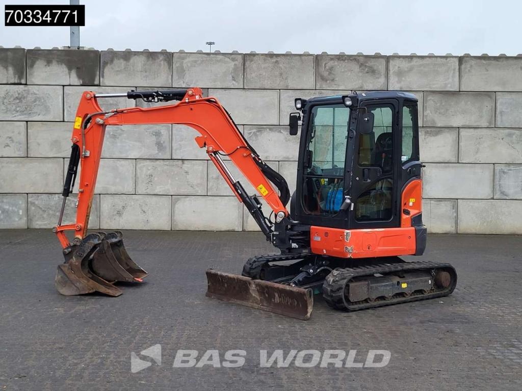 Kubota U36 -4 3 Buckets Foto 2