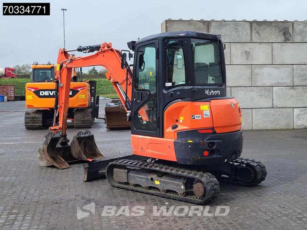 Kubota U36 -4 3 Buckets Foto 3