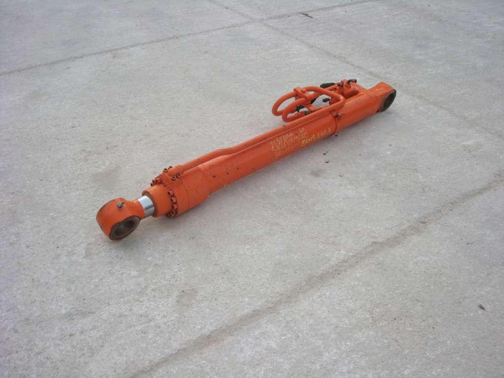 Pistone sollevamento per Hitachi ZAXIS 160LC Foto 1
