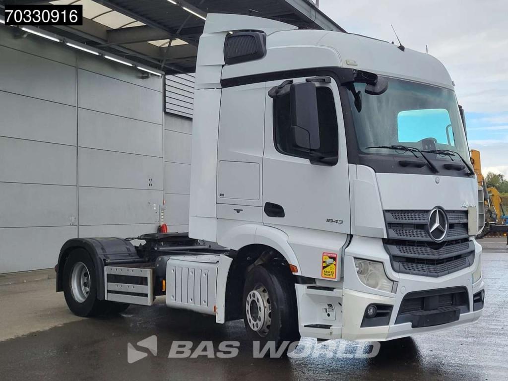 Mercedes-Benz Actros 1843 4X2 ClassicSpace Retarder PTO Foto 3